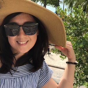 Meet your Posher, Julia